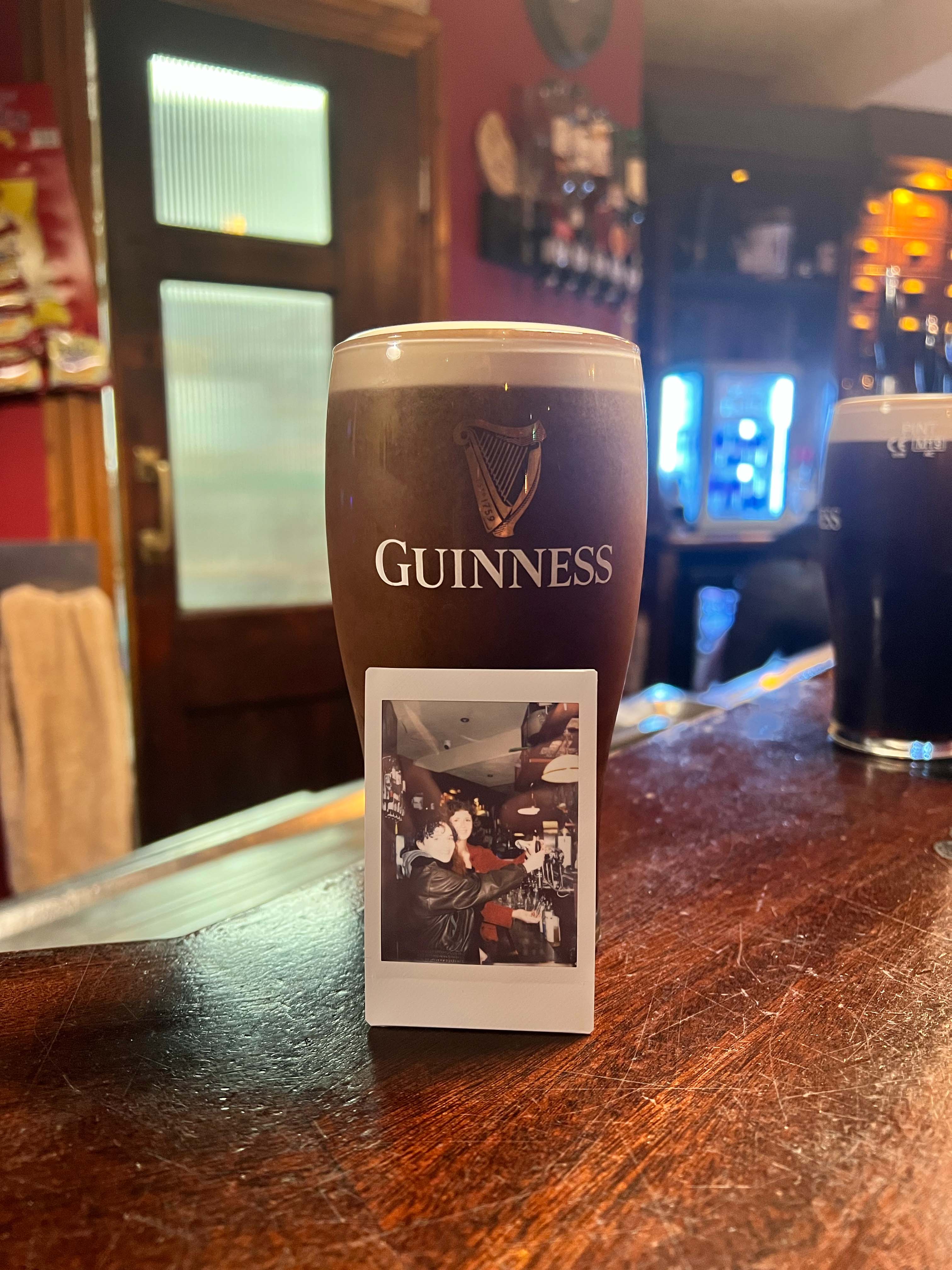 Stroll To The Stout — pint-pour